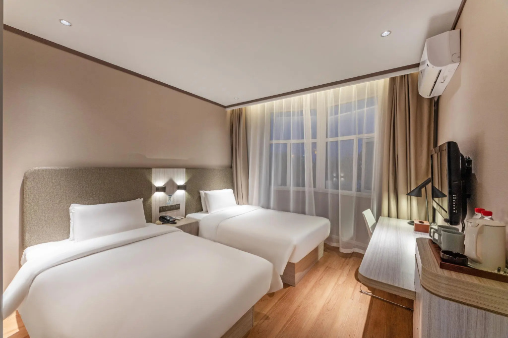 Standard Double room (twin beds)