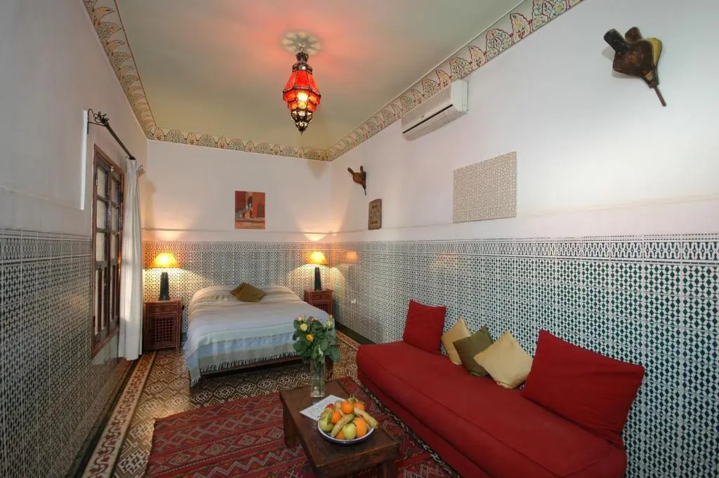 Standard Triple room