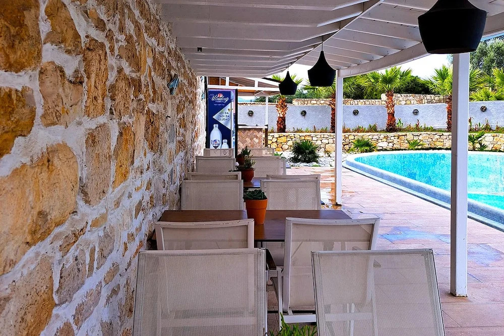 Image 10