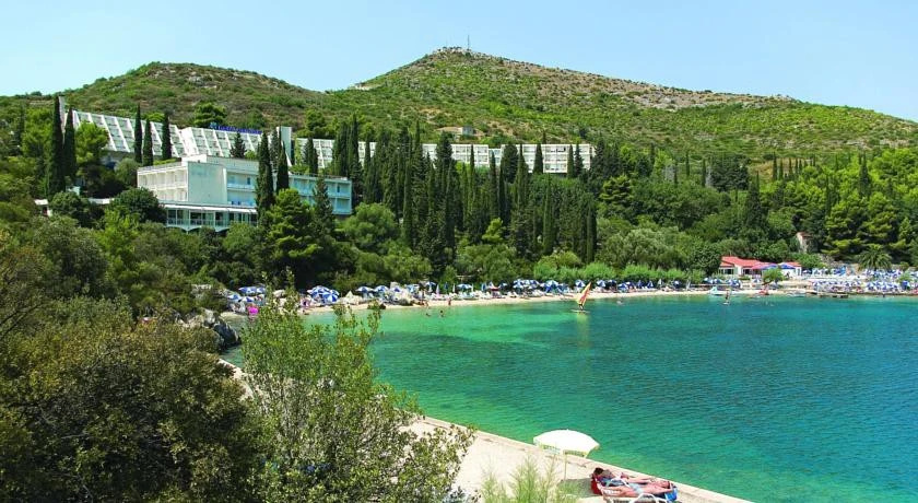 Beach & Waterfront