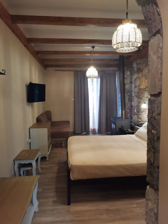 Standard Triple room with mountain view