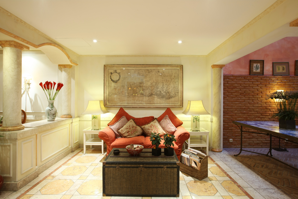 As Janelas Verdes/Riverview, a Lisbon Heritage Collection by null