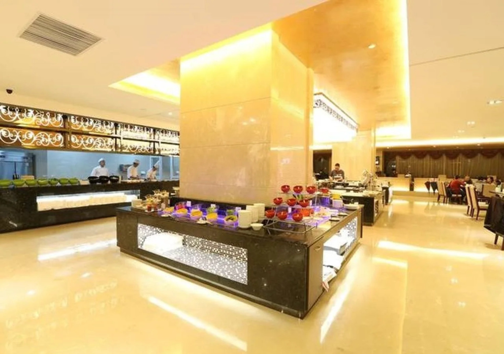 Food & Beverage