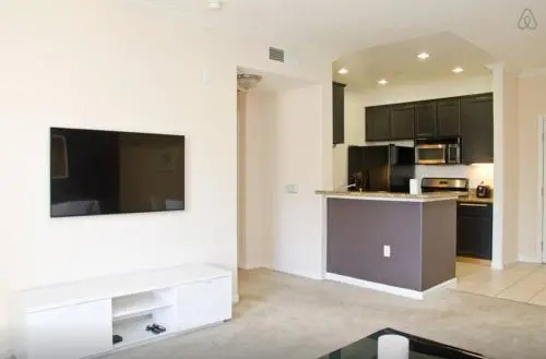 Luxury Apartment Near The Grove - Général