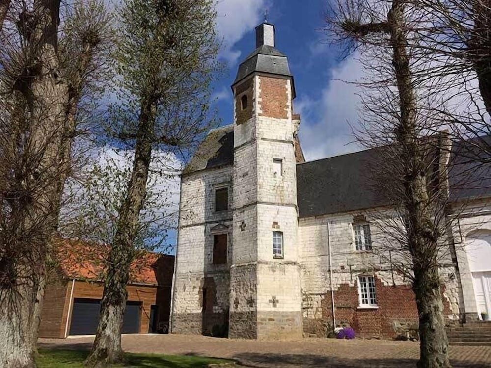le chateau de PENIN