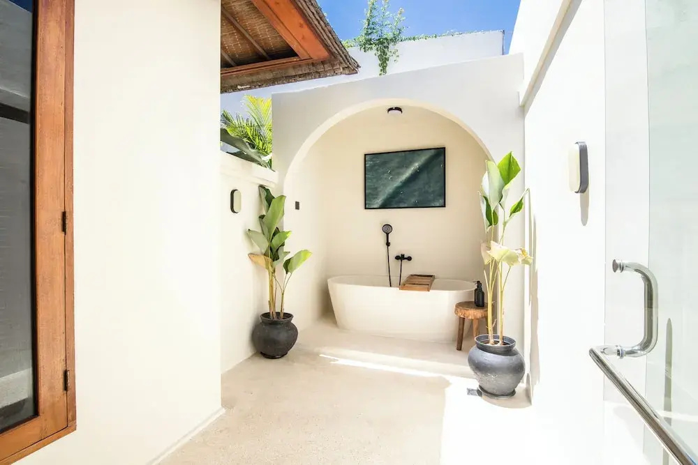 Canggu 400m Tobeach Escape 4br Designer Villa