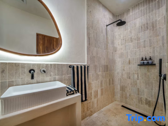 Nusa Loft V2 2BR with Rooftop In Uluwatu - A Luxury Private Villa By Balinest Villas
