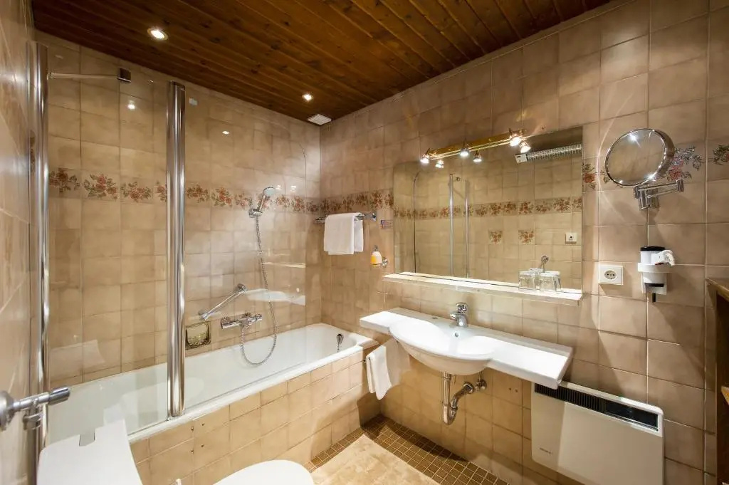 Hotel Landgasthof Altwirt - Chambres