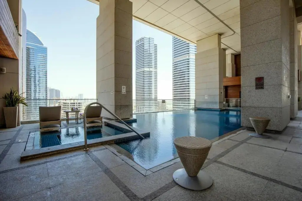 Voco Bonnington Jumeirah Lakes Towers