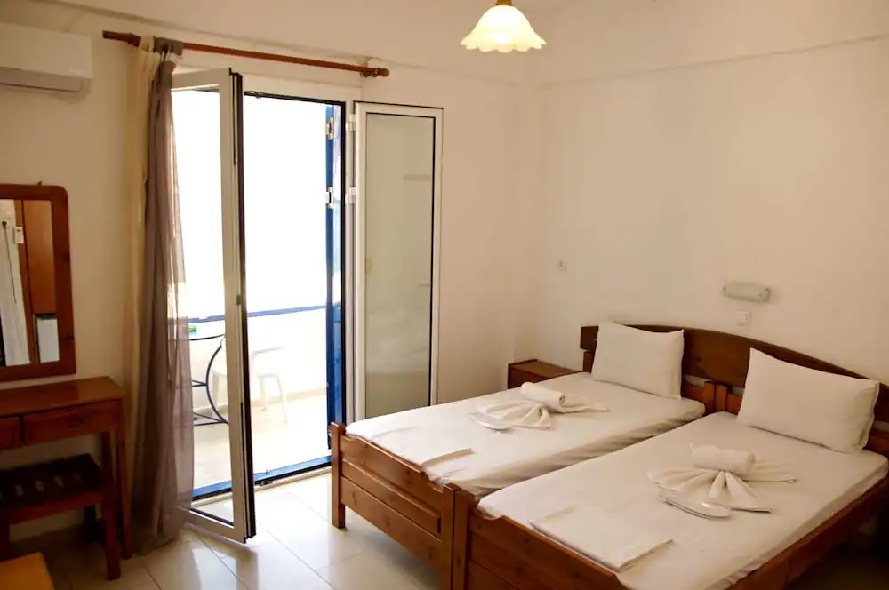 Standard Double room with sea view (twin beds)