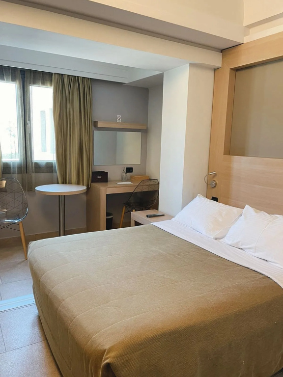 Economy room