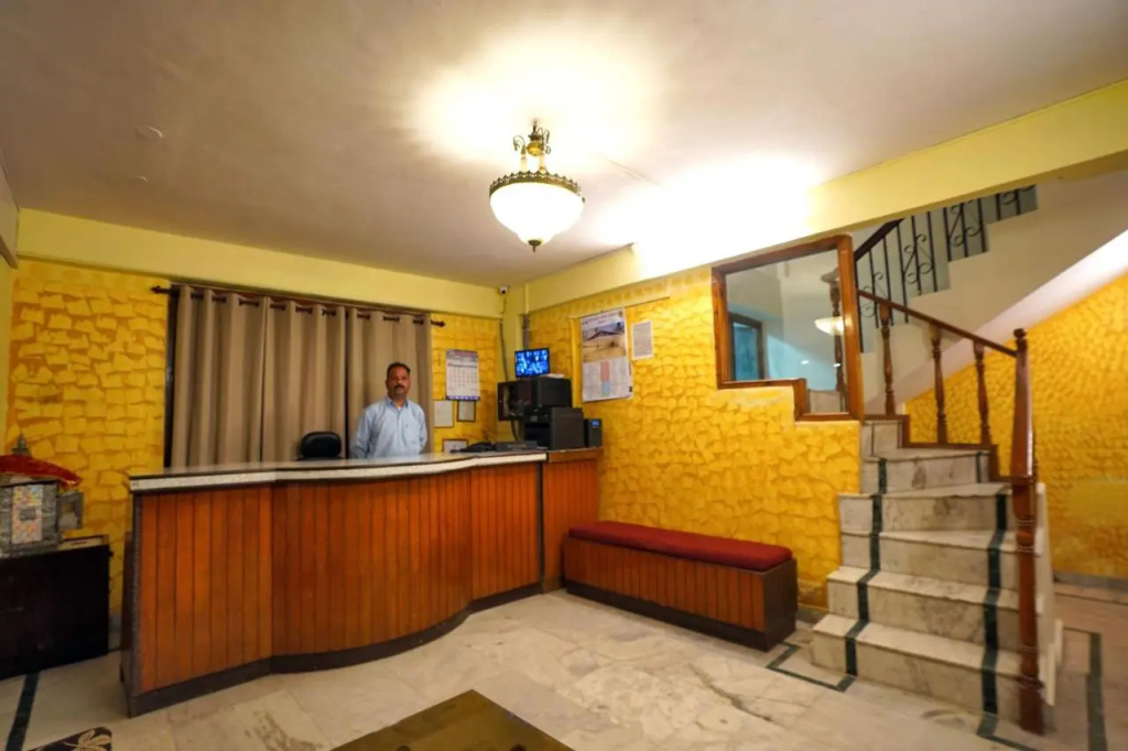 Hotel Atithi Mall Road