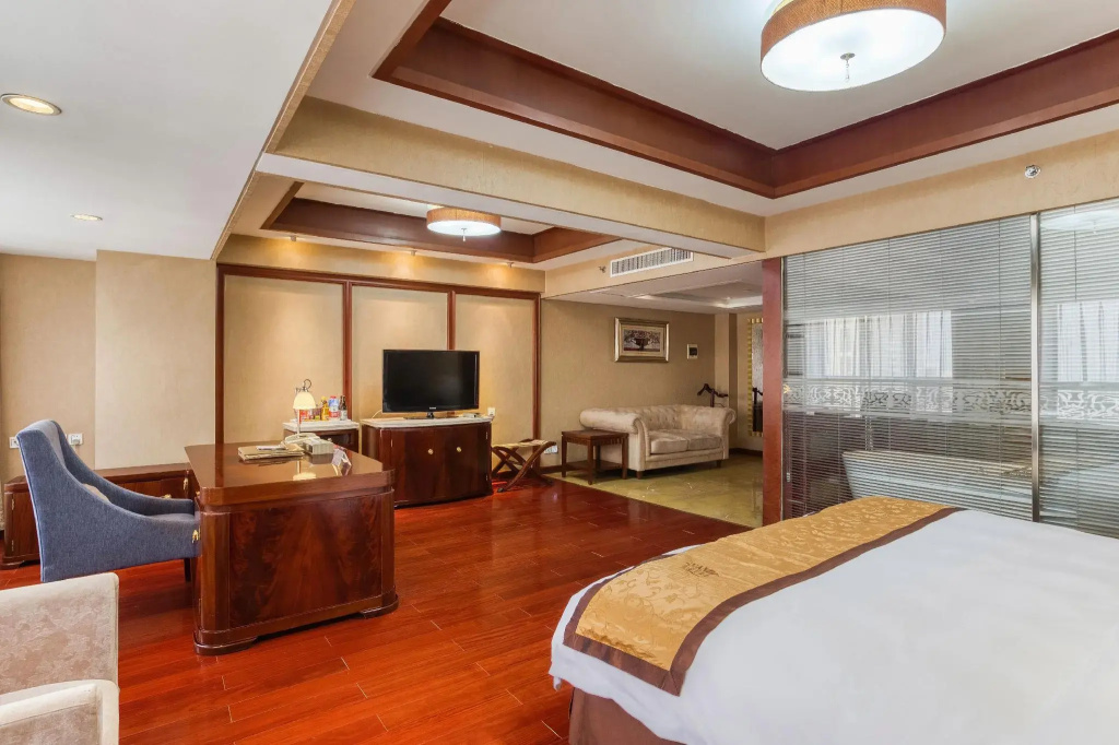 Hotel photo 12