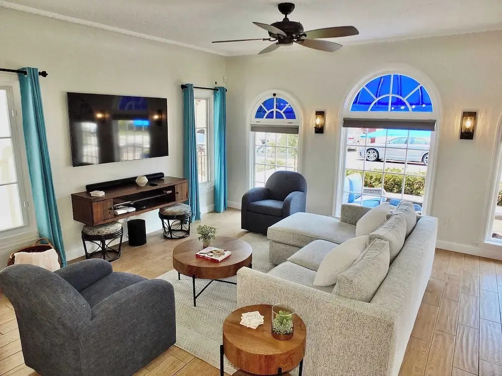 Belmont Shore Beach House — фото