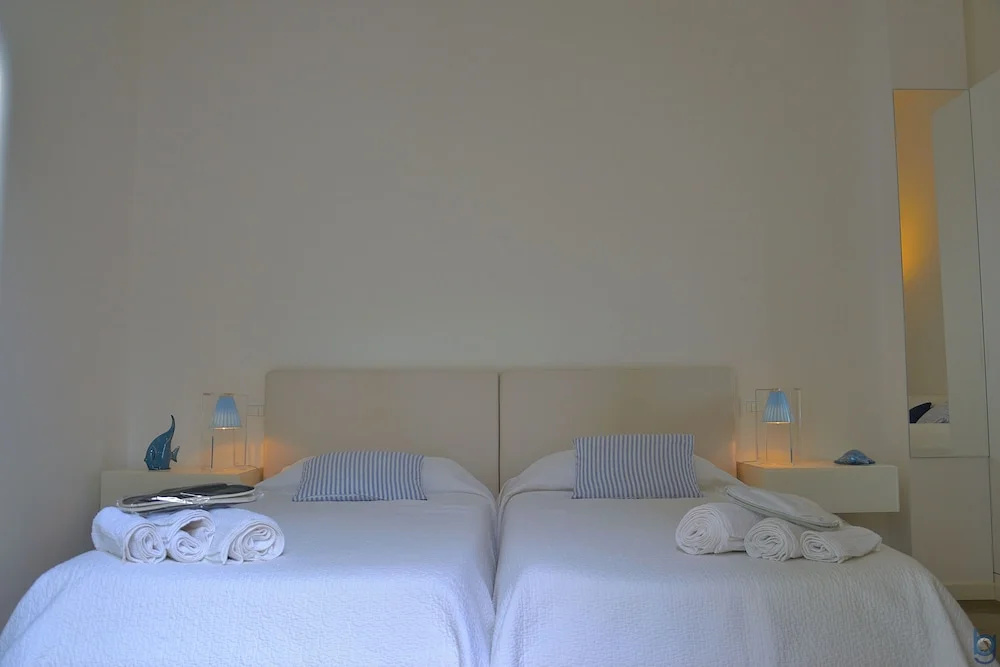 Deluxe Double room with balcony (twin beds)