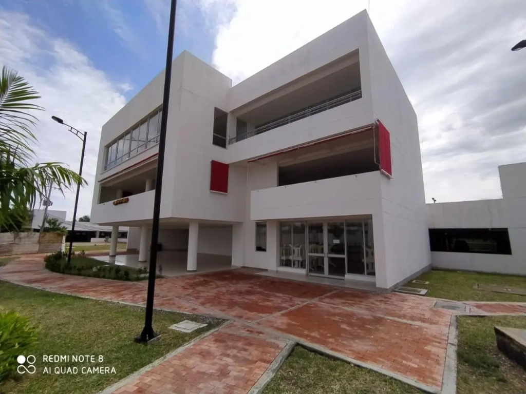 Apartamento Aqualina Orange Piso Octavo Vista a Piscina