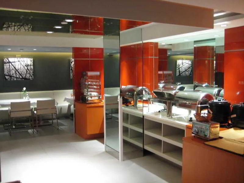 Lobby & Reception