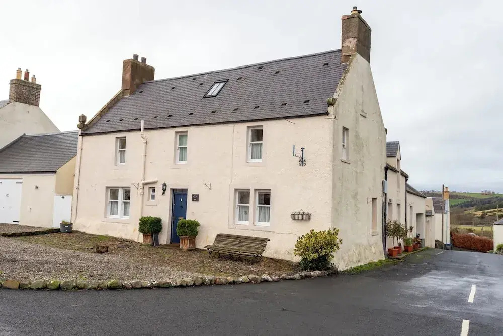New Cross Keys House - Cosy 4-bed Cottage in Kirk Yetholm