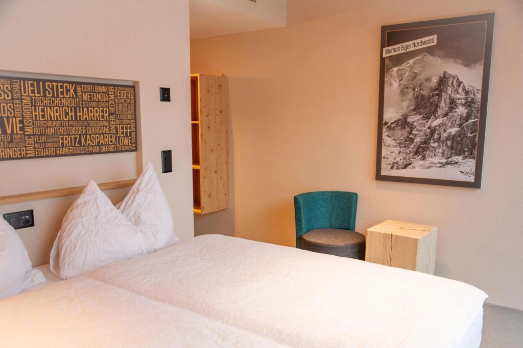 Eiger Lodge Chic — 3