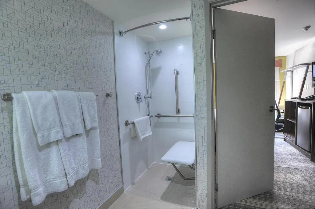 Holiday Inn Express & Suites Toronto Airport West by IHG - Chambres