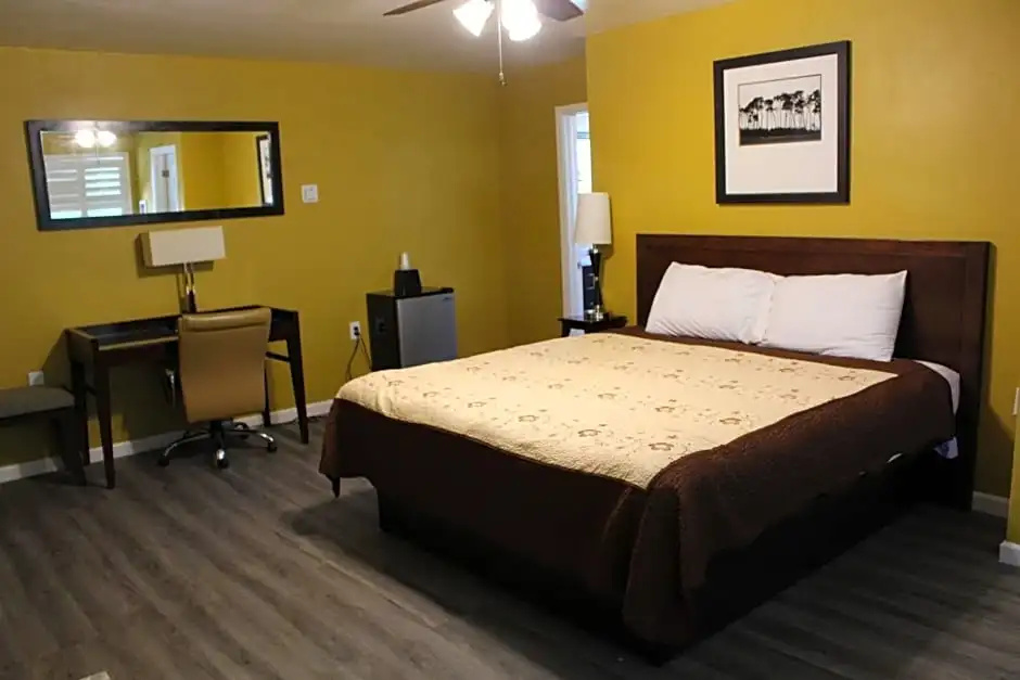 Carmel Wayfarer Inn - Chambres