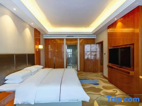 1 Bedroom Deluxe Suite
