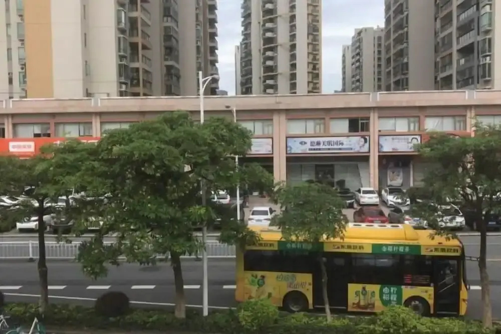 Foshan Xinxin Hotel (Sanshui Square)