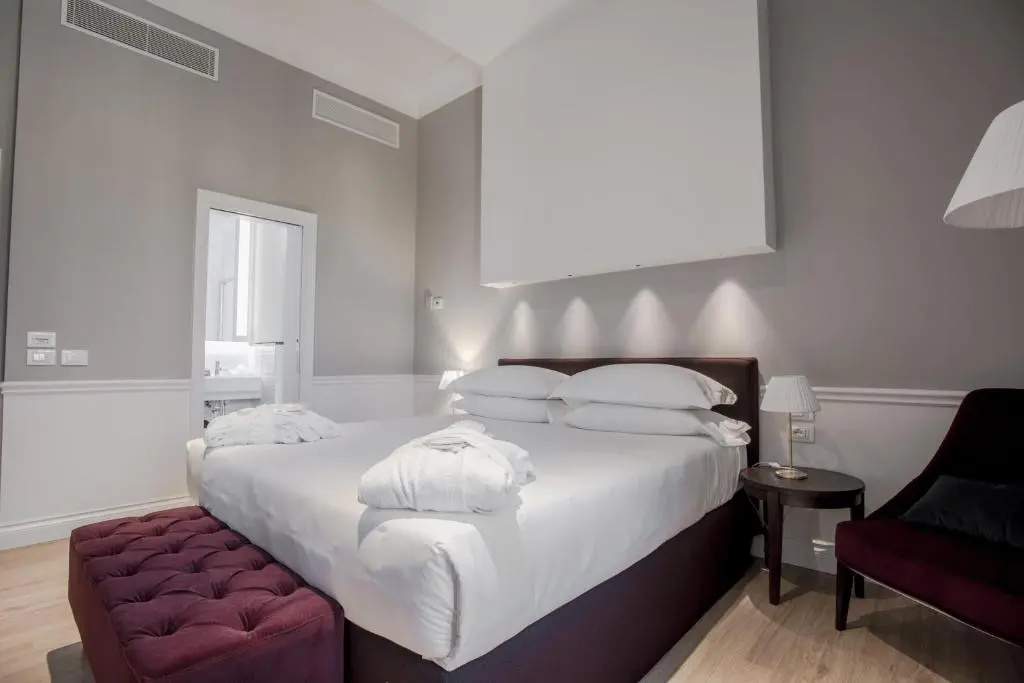 Superior Double room (full double bed)