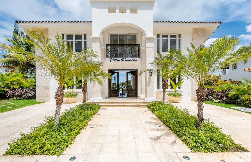 Huge Villa for Large Groups in Bavaro Cocotal - Up to 16 People With Pool Jacuzzi Chef Maid