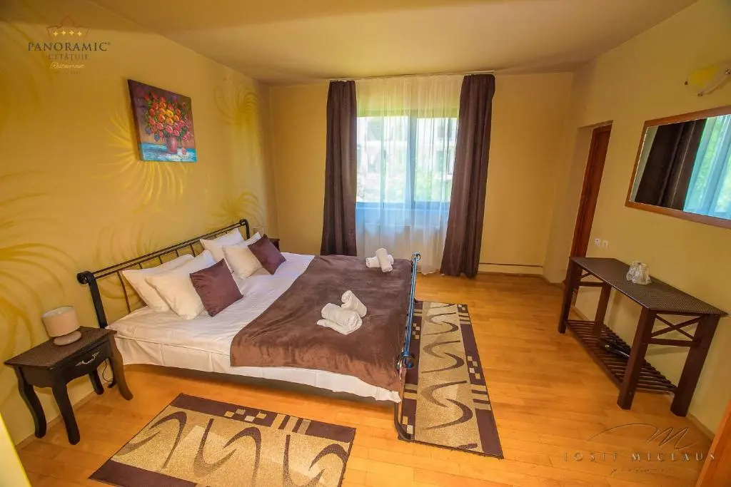 Panoramic Cetatuie - Chambres