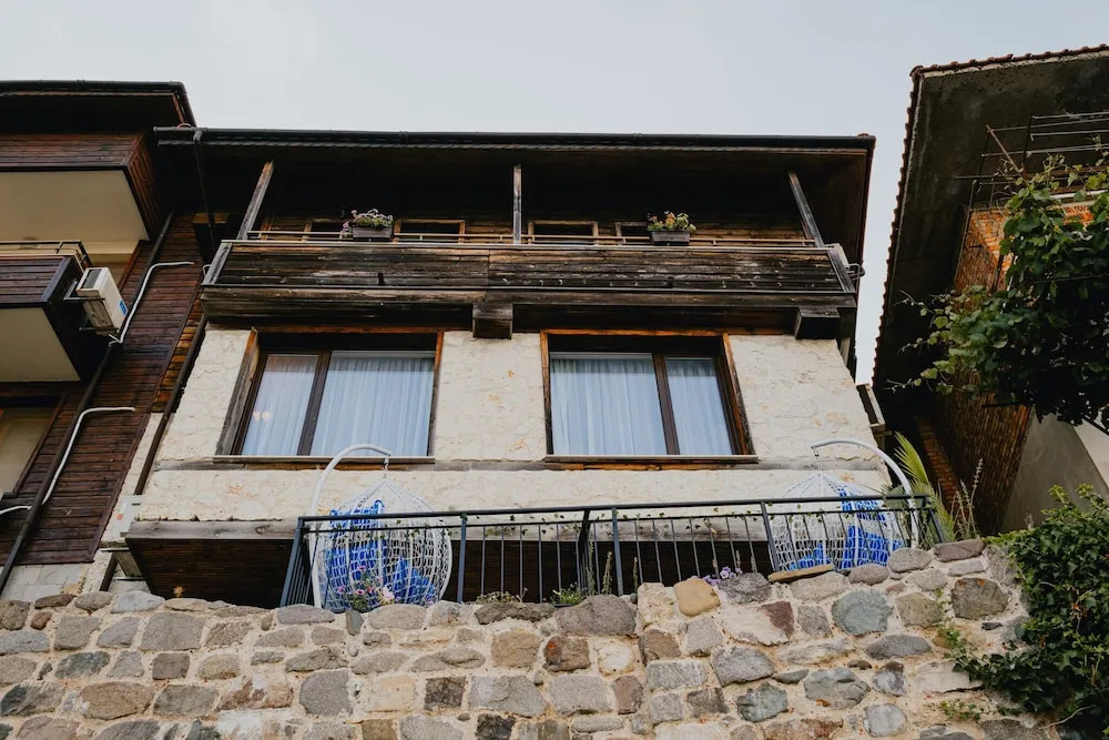 Miletia Suites
