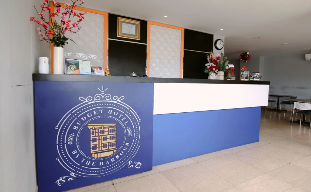 Budget Hotel By The Harbour