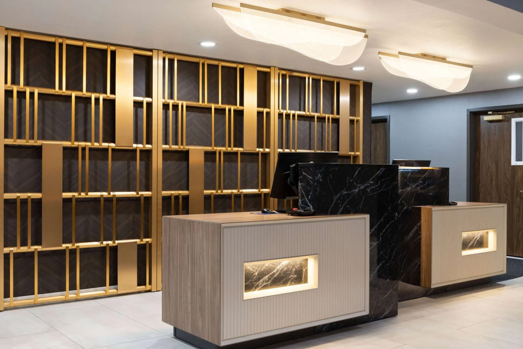 Lobby & Reception