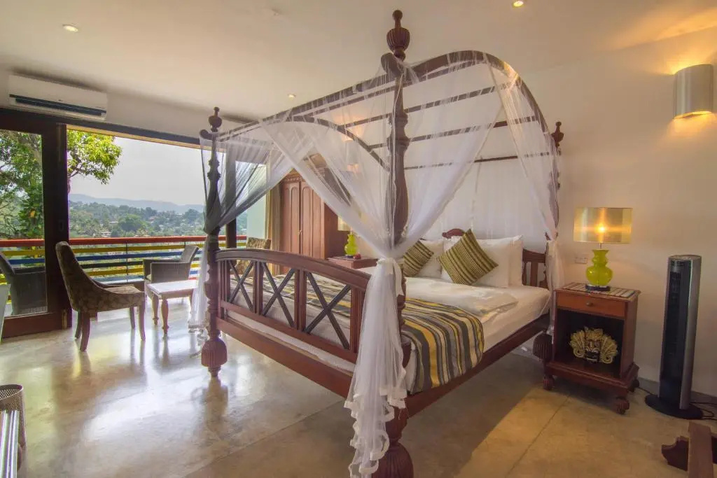 Deluxe Double room with balcony (full double bed)