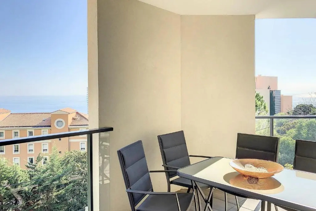 Sea view and terrasse near Monaco