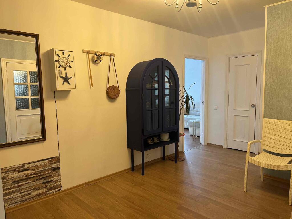 Снять студию в рыбацком. Teal apartment comfort. Апарт отель екатеринбург. Славянская 26. Металлострой отель.