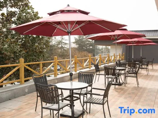 Ze Lin Hill-view Hotel — фото 3