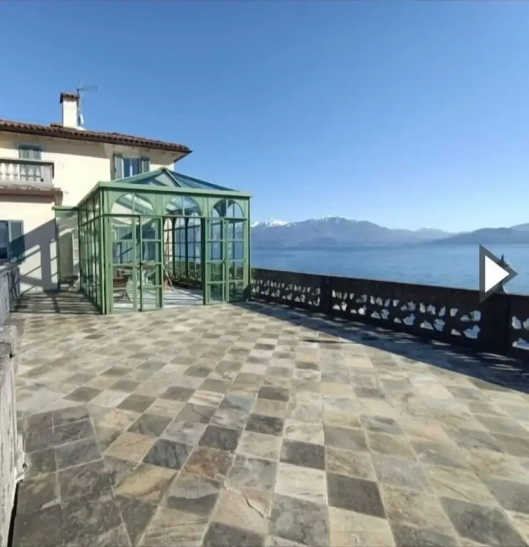1 Bedroom Luxury Double room beachfront (full double bed)