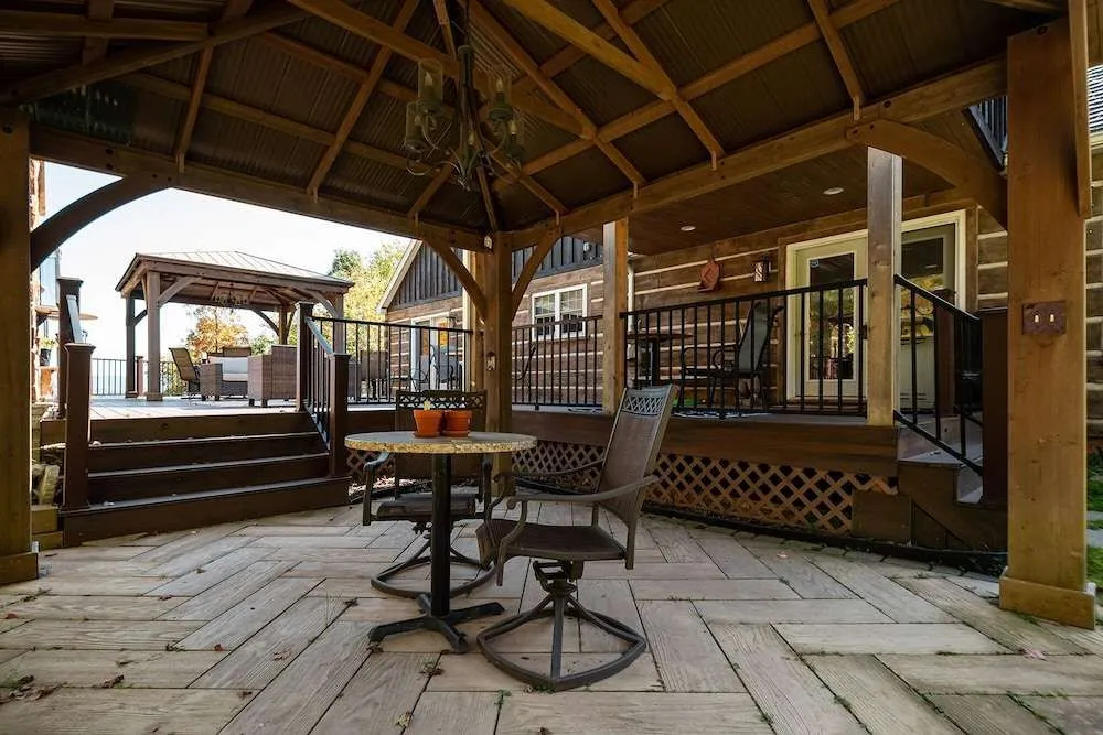 Four Cubs Cabin