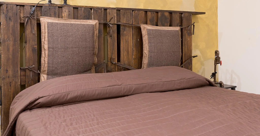 Classic Double room (full double bed)