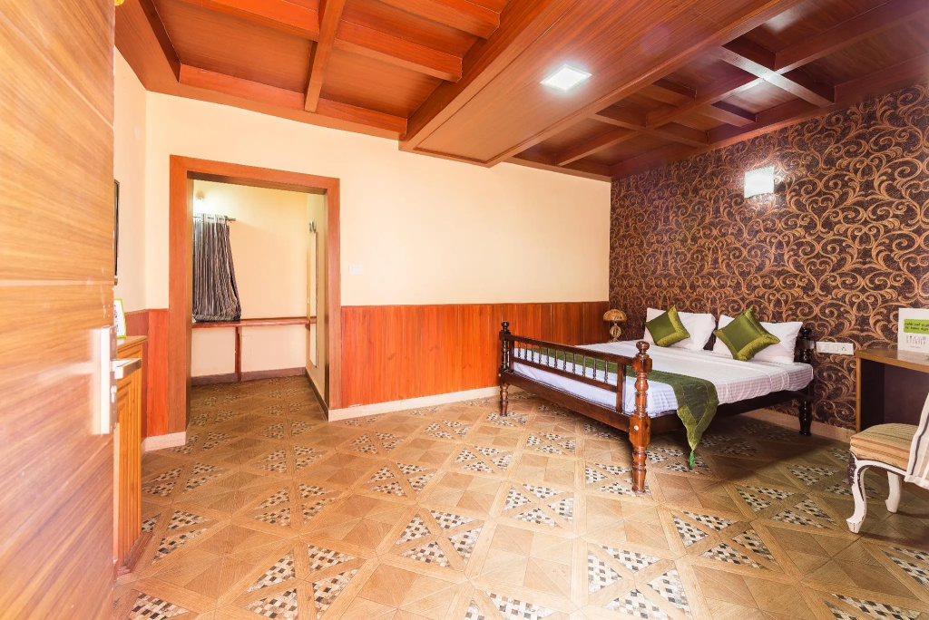 Standard Double room (full double bed)