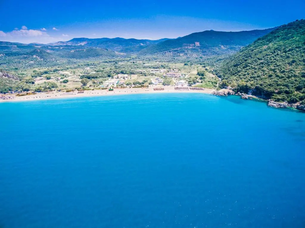 Beach & Waterfront
