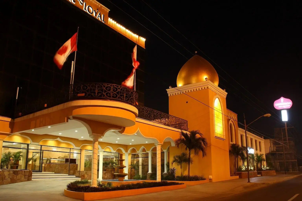 Grand Royal Tampico