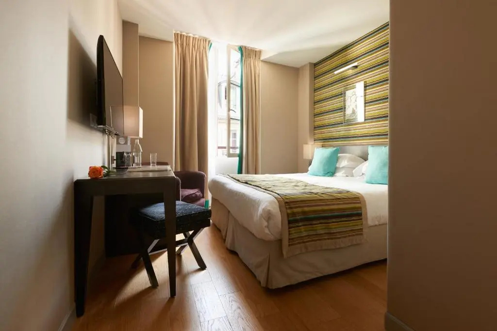 Classic Double room (full double bed)