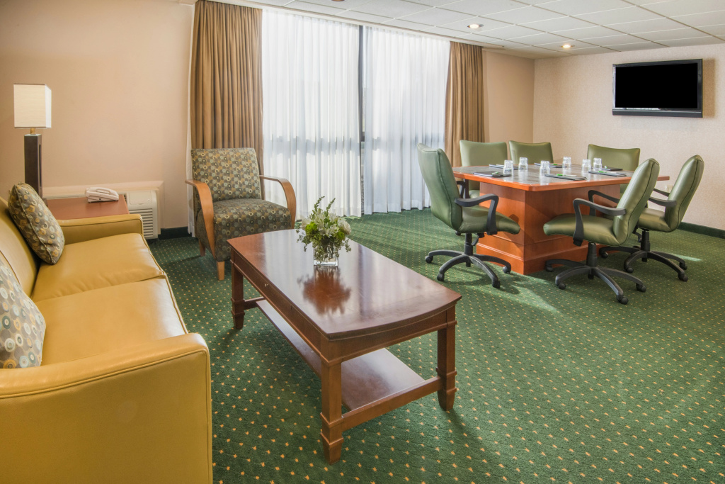 Holiday Inn Hotel & Suites Cincinnati - Eastgate by IHG - Général