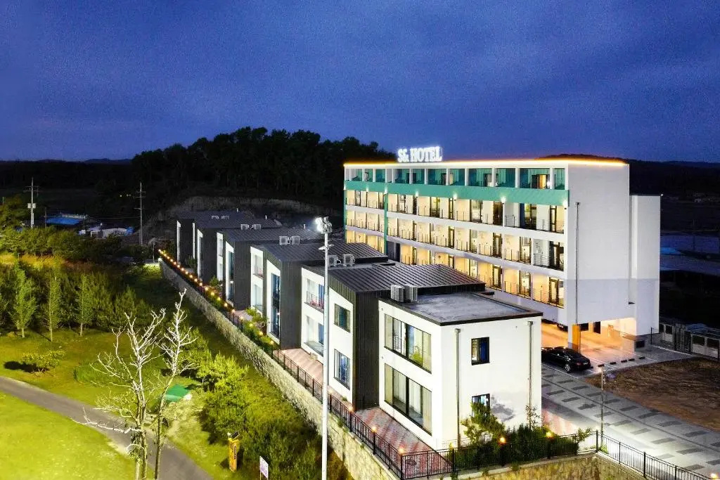 Hotel photo 14
