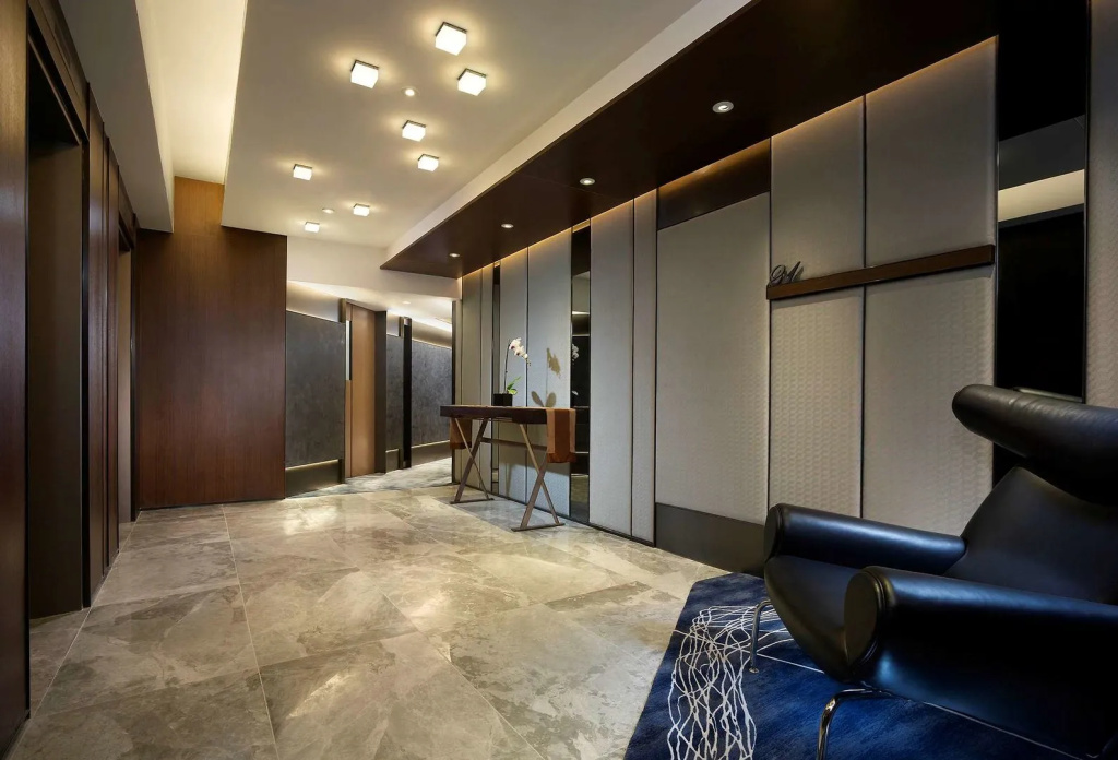 Lobby & Reception