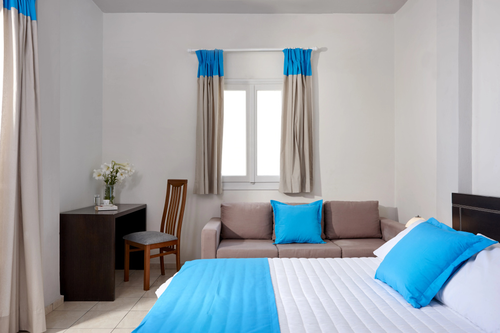 Terra Blue Santorini — 4