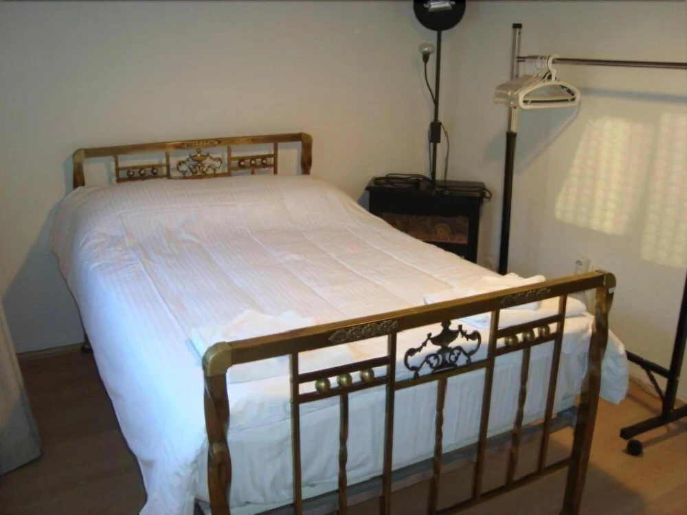 image url