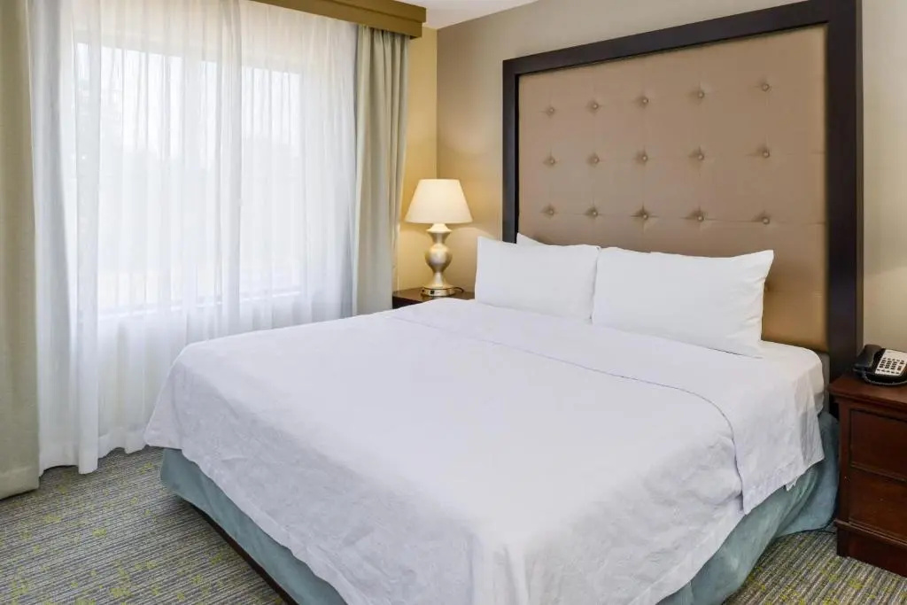 Homewood Suites by Hilton Fresno - Chambres